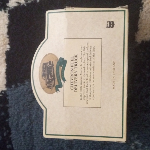 Commemorative Model Diecast Car Made In England 1964 Chevron fuel tank truck NWT - Picture 2 of 2